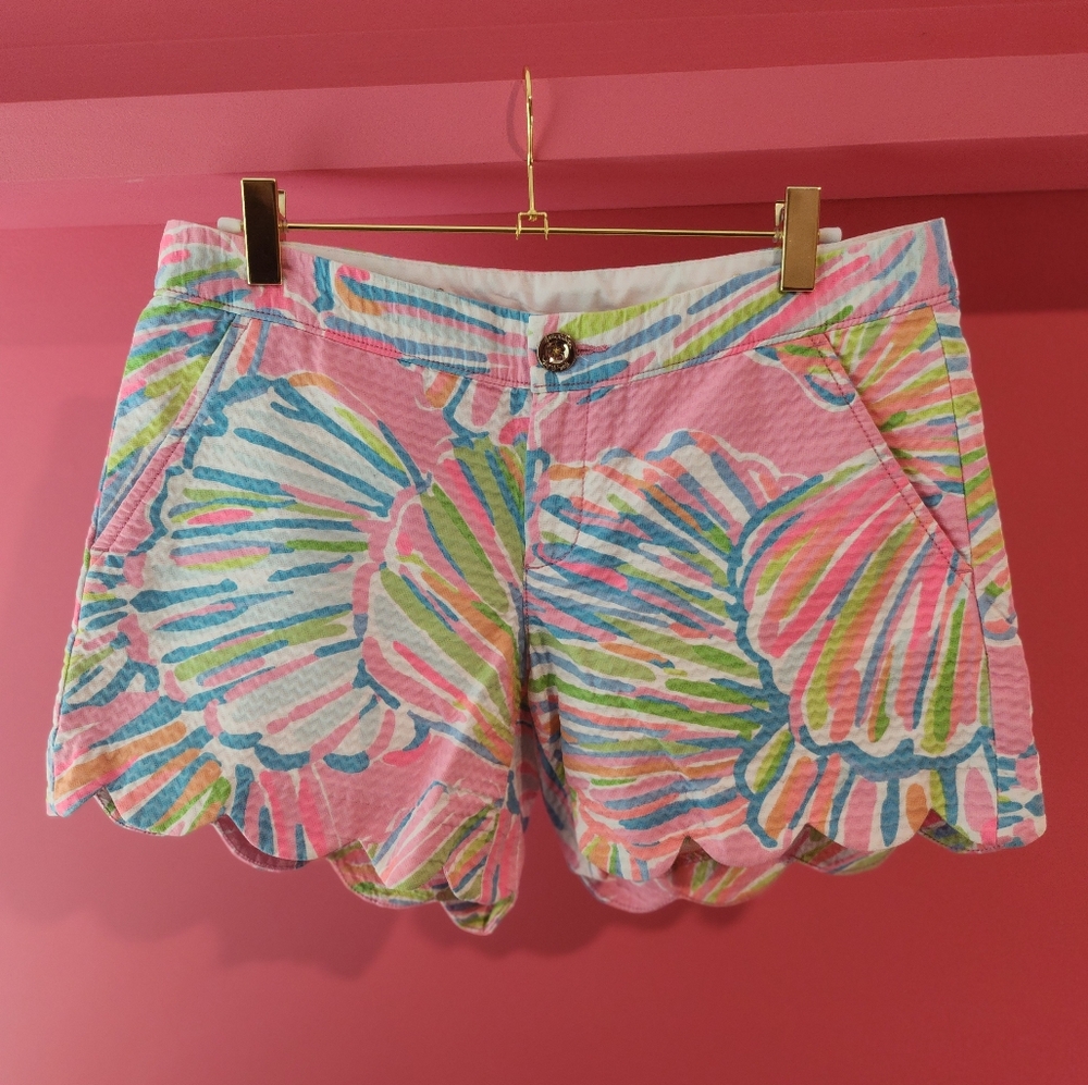 Colorful Scalloped Women's Shorts